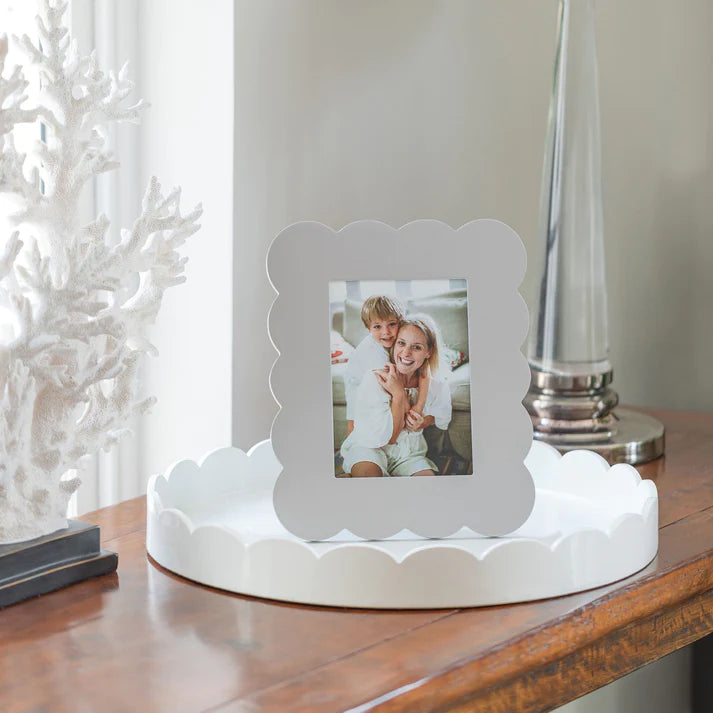 Addison Ross Chiffon Scalloped Lacquer Photo Frame: 5x7